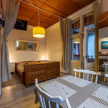 Appartamento Cosy Victus Near The Train Station By Renters Sopot
